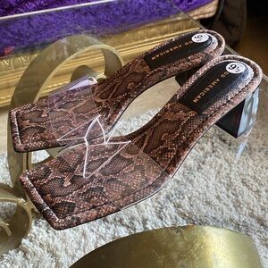 Good American sandals